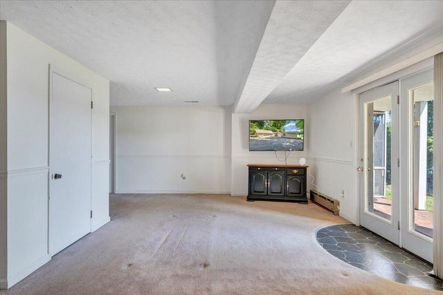 216 Pine Knob CIR, Moneta, VA 24121