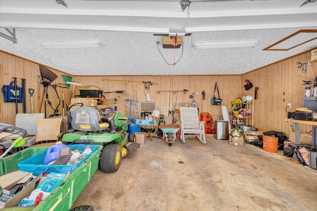 216 Pine Knob CIR, Moneta, VA 24121
