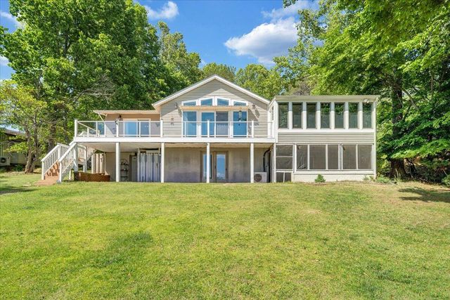 216 Pine Knob CIR, Moneta, VA 24121