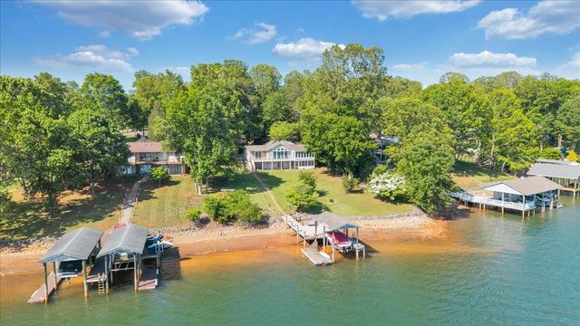216 Pine Knob CIR, Moneta, VA 24121
