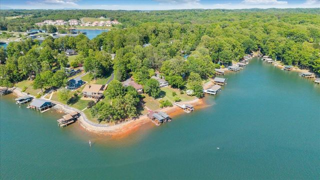 216 Pine Knob CIR, Moneta, VA 24121