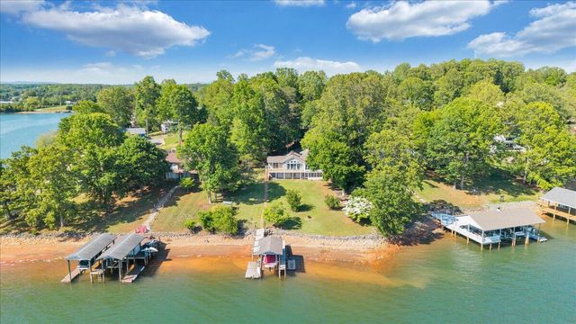 216 Pine Knob CIR, Moneta, VA 24121