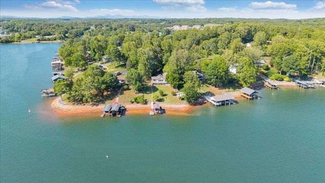 216 Pine Knob CIR, Moneta, VA 24121
