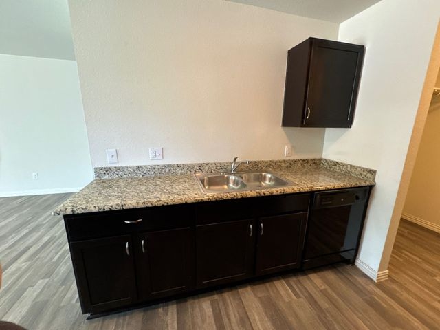 1110 Jones Street, Greenville, TX 75401