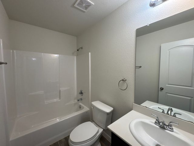 1110 Jones Street, Greenville, TX 75401