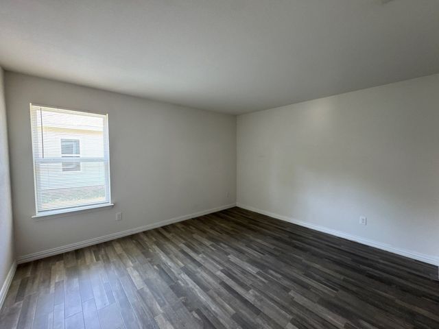 1110 Jones Street, Greenville, TX 75401