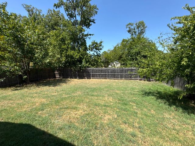 1110 Jones Street, Greenville, TX 75401