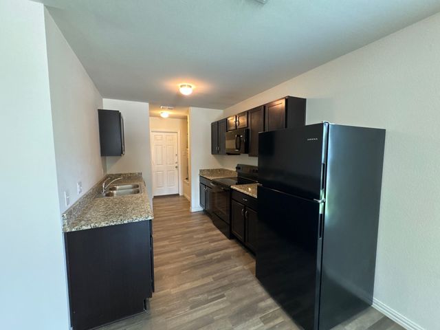 1110 Jones Street, Greenville, TX 75401