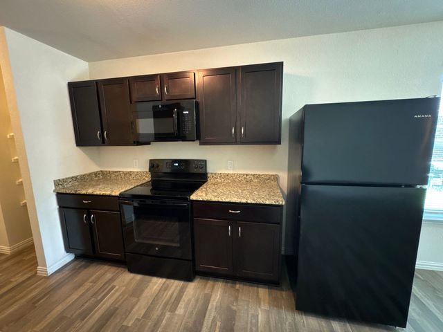 1110 Jones Street, Greenville, TX 75401