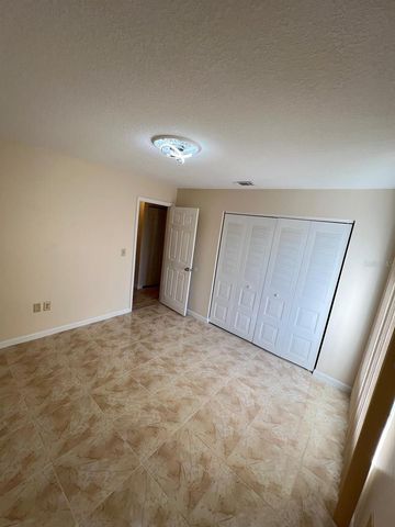 8609 HURON COURT 29, Tampa, FL 33614