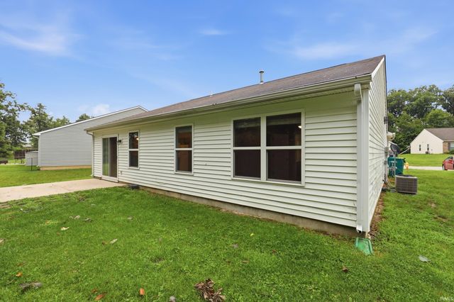 2703 Painted Desert Run, Fort Wayne, IN 46808