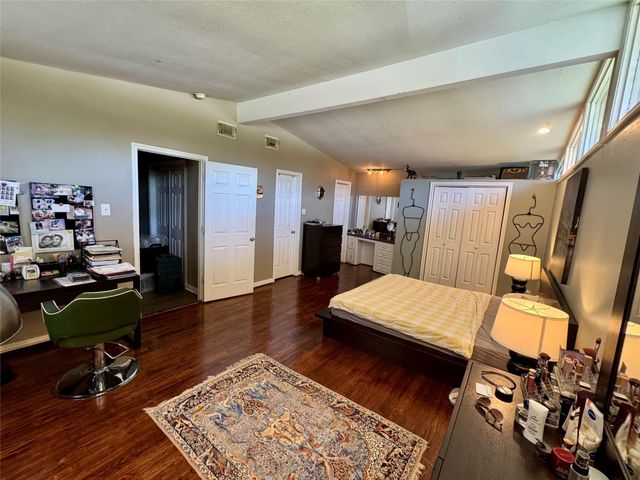 5218 Willowbend Boulevard, Houston, TX 77096