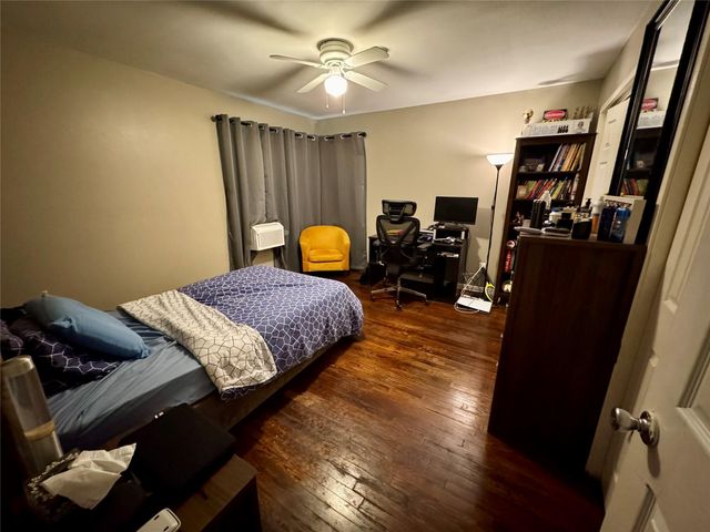 5218 Willowbend Boulevard, Houston, TX 77096