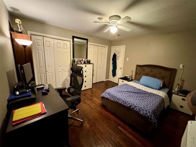 5218 Willowbend Boulevard, Houston, TX 77096
