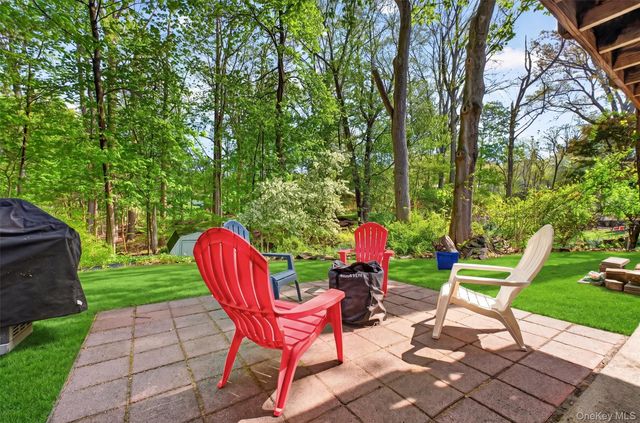25 High Road, Montrose, NY 10567