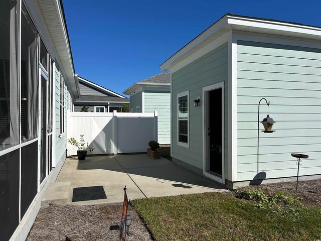 2040 Silver Island Way, Murrells Inlet, SC 29576