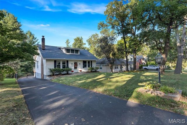 711 Fieldston Terrace, Webster Groves, MO 63119