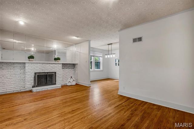 711 Fieldston Terrace, Webster Groves, MO 63119