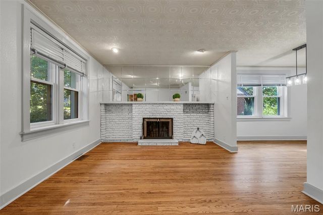 711 Fieldston Terrace, Webster Groves, MO 63119
