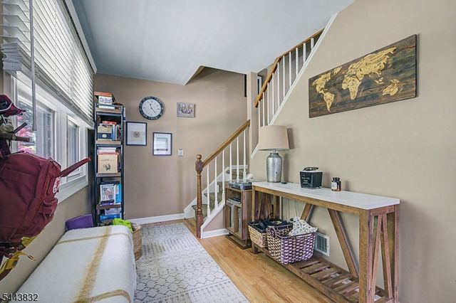 26 Mount Arlington Rd, Roxbury Twp., NJ 07852