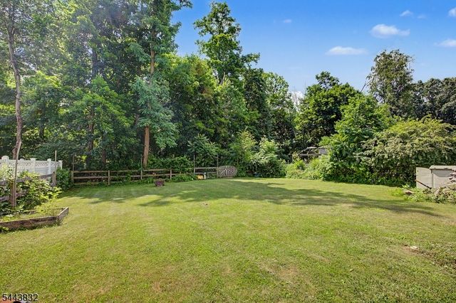 26 Mount Arlington Rd, Roxbury Twp., NJ 07852