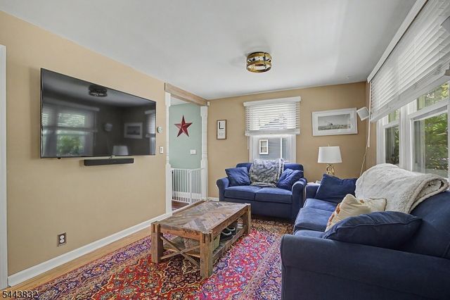 26 Mount Arlington Rd, Roxbury Twp., NJ 07852