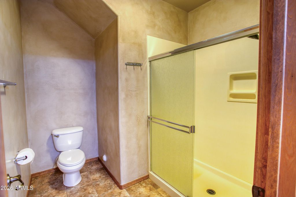 Image 13 of property listing at 2970 W Villa Loop, Show Low, AZ 85901