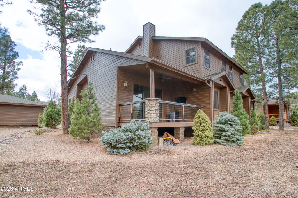 Image 16 of property listing at 2970 W Villa Loop, Show Low, AZ 85901