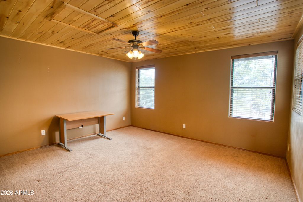 Image 24 of property listing at 2970 W Villa Loop, Show Low, AZ 85901