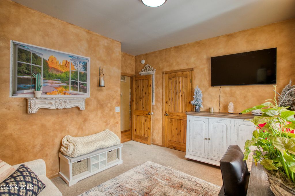 Image 25 of property listing at 2970 W Villa Loop, Show Low, AZ 85901