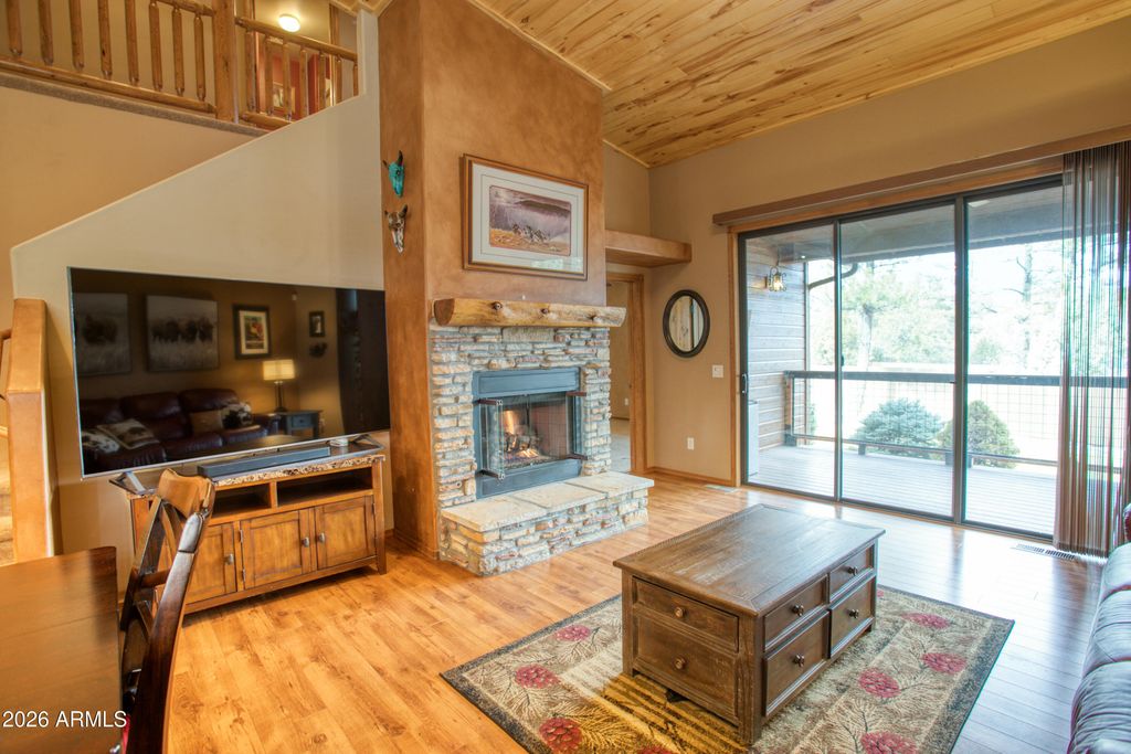 Image 6 of property listing at 2970 W Villa Loop, Show Low, AZ 85901