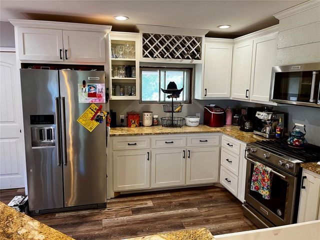 201 N 3 RD Street, Weatherford, OK 73096