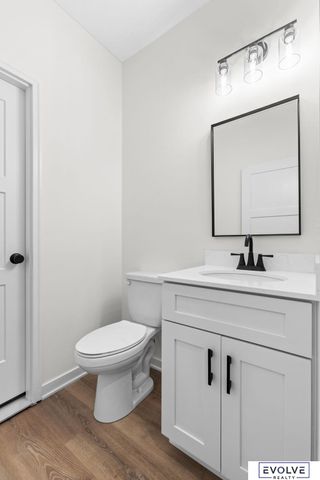 921 Arlene Circle, Papillion, NE 68046