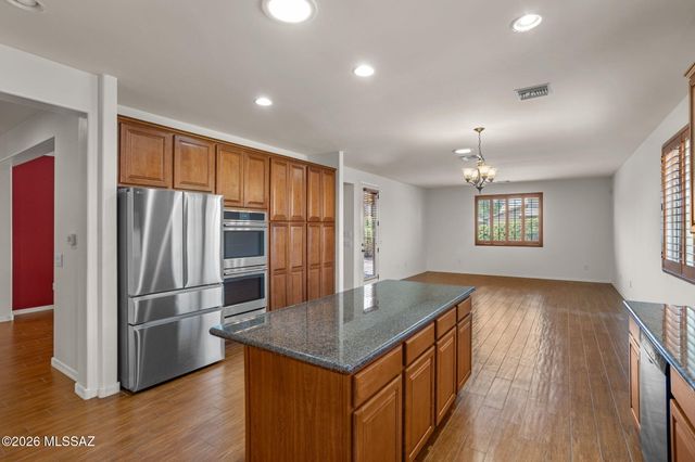 6209 W Pinon Pine Court, Tucson, AZ 85743