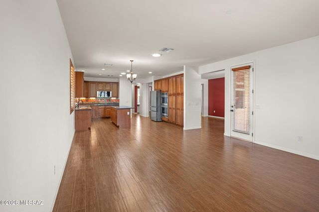 6209 W Pinon Pine Court, Tucson, AZ 85743