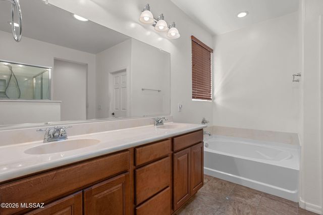 6209 W Pinon Pine Court, Tucson, AZ 85743