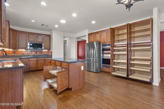 6209 W Pinon Pine Court, Tucson, AZ 85743