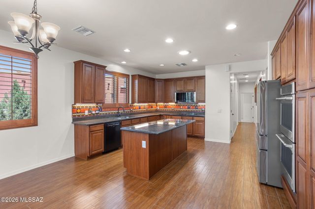 6209 W Pinon Pine Court, Tucson, AZ 85743