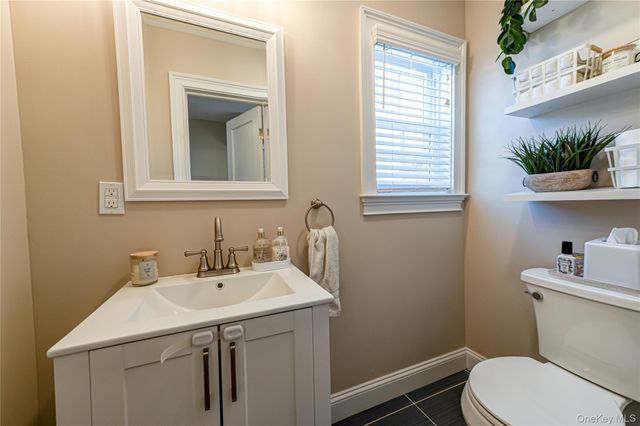 36 West Boulevard, East Rockaway, NY 11518