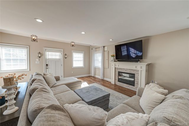 36 West Boulevard, East Rockaway, NY 11518