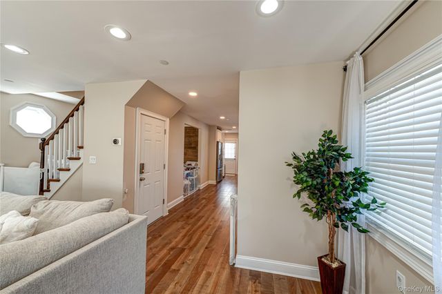 36 West Boulevard, East Rockaway, NY 11518