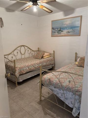 9285 Lake Park DR 101, Fort Myers, FL 33919