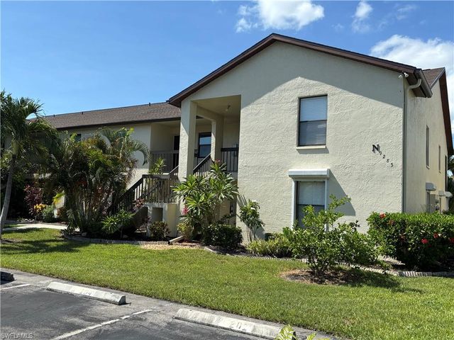 9285 Lake Park DR 101, Fort Myers, FL 33919