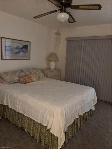 9285 Lake Park DR 101, Fort Myers, FL 33919