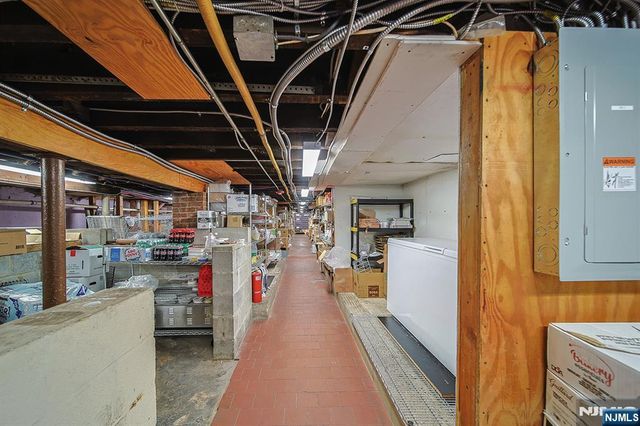 325 Broad Avenue, Palisades Park, NJ 07650