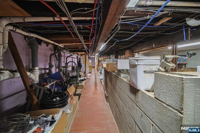 325 Broad Avenue, Palisades Park, NJ 07650