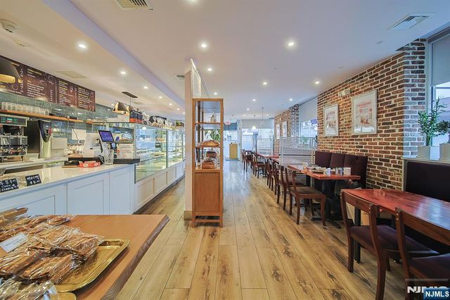 325 Broad Avenue, Palisades Park, NJ 07650