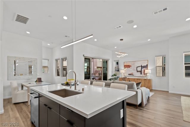 659 Grey Saker Street, Las Vegas, NV 89138