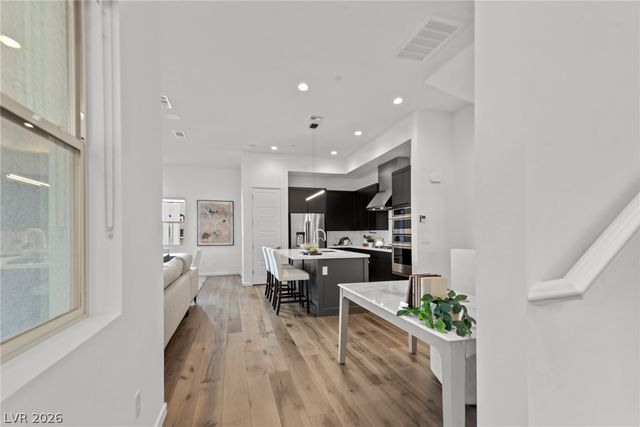 659 Grey Saker Street, Las Vegas, NV 89138