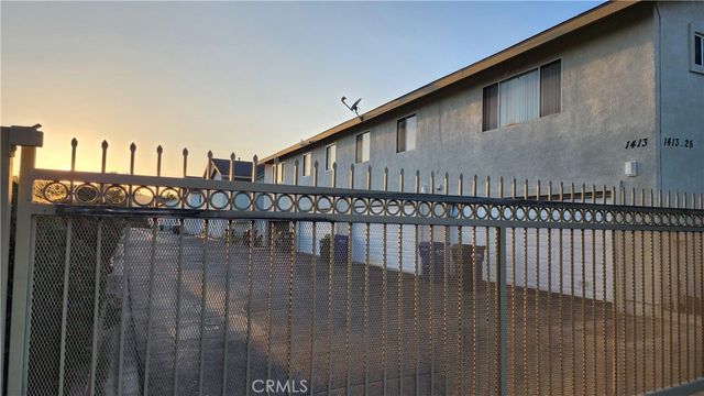 1425 S White, Pomona, CA 91766